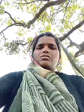 Snapshot of Jyoti_sekh chatting on February 24, 2026, 7:06 am Jyoti sekh online show from February 24, 2026, 7:06 am