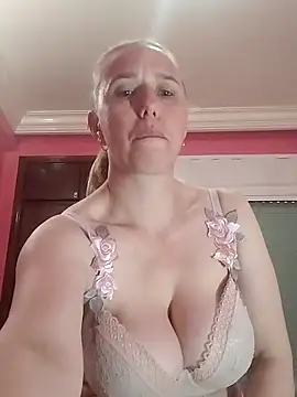 Adinashow12 online show from March 28, 2026, 6:29 pm