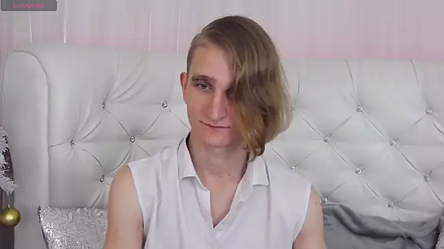 Snapshot of ArnoldRizzo chatting on January 8, 2026, 4:15 am ArnoldRizzo online show from January 8, 2026, 4:15 am