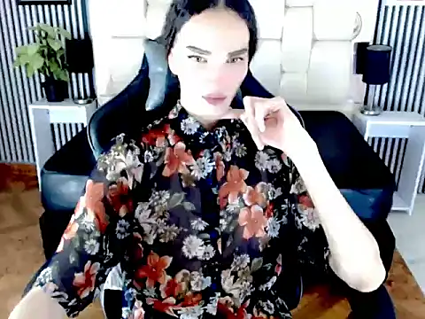 sora jun online show from February 8, 2026, 1:47 pm