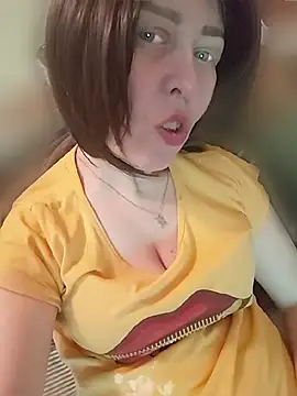 Snapshot of SweetTastes chatting on June 21, 2026, 8:06 am SweetTastes online show from June 21, 2026, 8:06 am