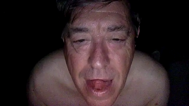 Snapshot of alfredo10011 chatting on June 28, 2026, 1:11 am alfredo10011 online show from June 28, 2026, 1:11 am