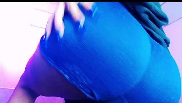 Snapshot of jazmin_wolf chatting on February 15, 2026, 12:36 pm jazmin wolf online show from February 15, 2026, 12:36 pm