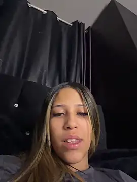 vicky bass  online show from April 11, 2026, 2:38 am