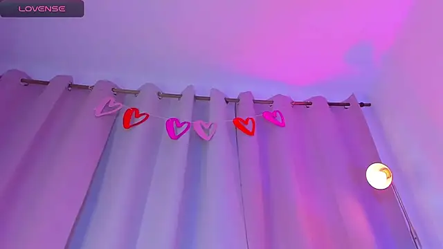 Snapshot of Megan_VixenX chatting on February 9, 2026, 9:30 pm Megan VixenX online show from February 9, 2026, 9:30 pm