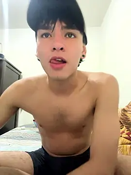 ErickRojass3 online show from January 15, 2026, 3:00 am