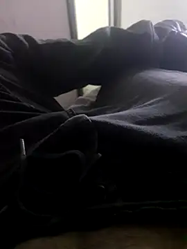 rolaaa2000 online show from April 21, 2026, 10:56 pm