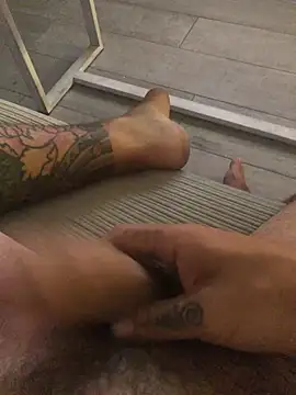 psilocibina22 online show from April 8, 2026, 3:06 am