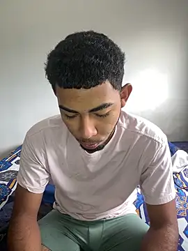 Snapshot of youngalexofficial chatting on March 1, 2026, 4:53 pm youngalexofficial online show from March 1, 2026, 4:53 pm