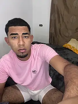 Snapshot of youngalexofficial chatting on March 4, 2026, 4:29 am youngalexofficial online show from March 4, 2026, 4:29 am