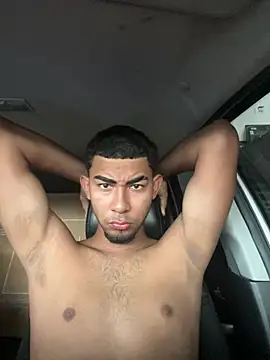 Snapshot of youngalexofficial chatting on March 8, 2026, 3:38 pm youngalexofficial online show from March 8, 2026, 3:38 pm