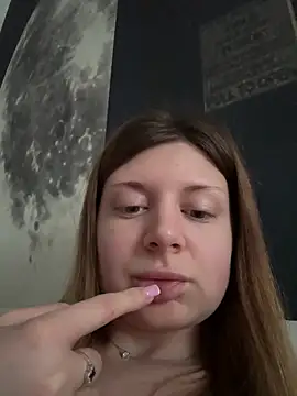 BlondeHott online show from February 3, 2026, 6:11 am