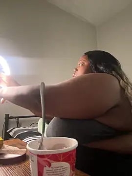 Chocolatebunnyxx96 online show from March 15, 2026, 3:18 pm