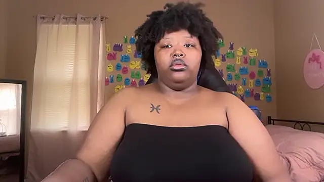 Chocolatebunnyxx96 online show from June 27, 2026, 3:28 pm
