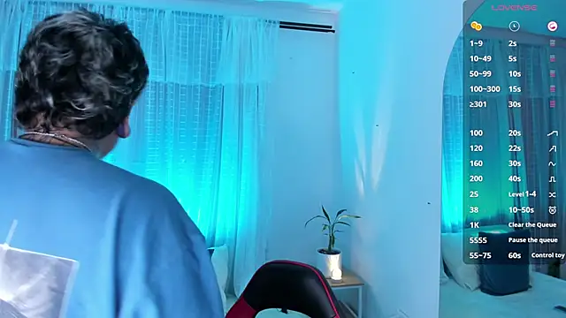 Zury Ramirez online show from April 11, 2026, 10:36 pm