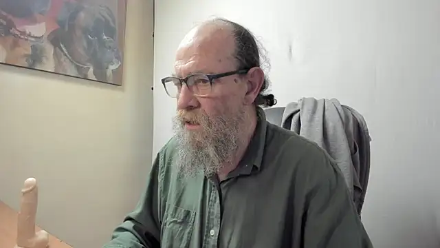 Snapshot of Uncle_Hottie chatting on March 8, 2026, 4:44 pm Uncle Hottie online show from March 8, 2026, 4:44 pm