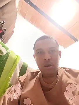 Ellatin15 online show from February 19, 2026, 3:02 am