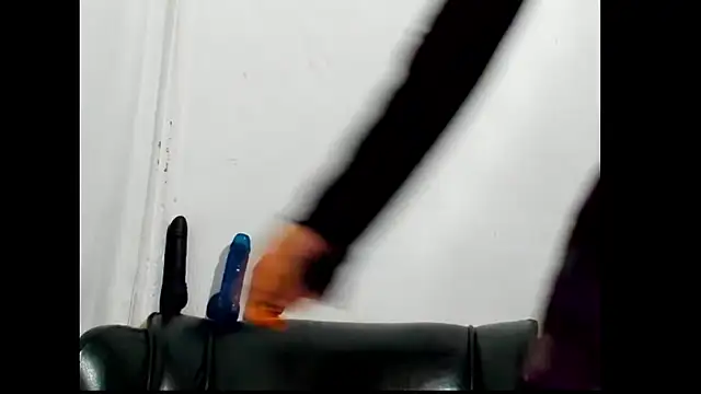 Antonella Gomez22 online show from February 3, 2026, 2:53 am