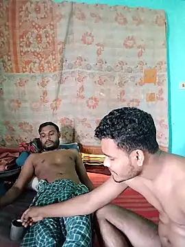 Snapshot of soft_couple778 chatting on February 5, 2026, 9:25 am soft couple778 online show from February 5, 2026, 9:25 am