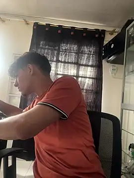 MaxStar26 online show from January 18, 2026, 12:31 pm