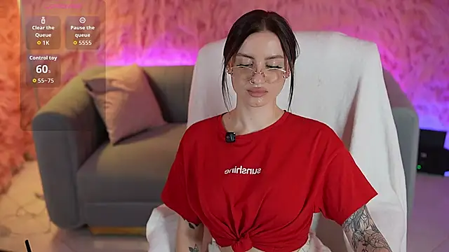 Snapshot of AlexaFleur chatting on June 26, 2026, 1:04 pm AlexaFleur online show from June 26, 2026, 1:04 pm