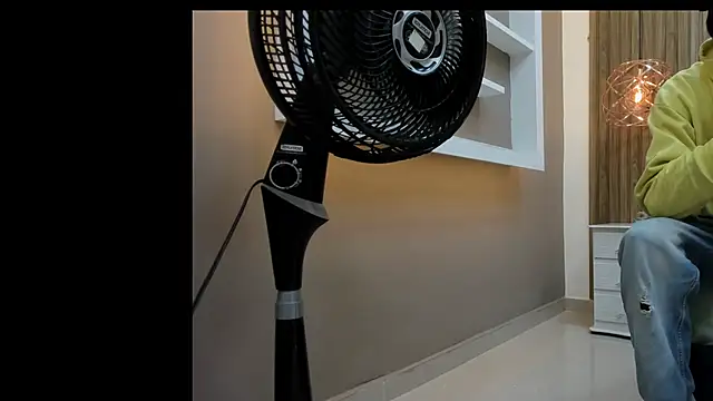 Snapshot of james__walsh chatting on February 10, 2026, 7:29 pm james walsh online show from February 10, 2026, 7:29 pm