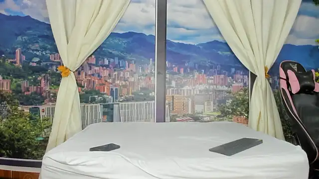 jhonaEstrada online show from January 15, 2026, 4:28 am