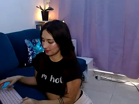 Almaglow  online show from April 14, 2026, 7:09 pm