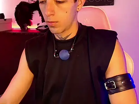 Snapshot of dark_rosse chatting on February 26, 2026, 1:10 pm dark rosse online show from February 26, 2026, 1:10 pm