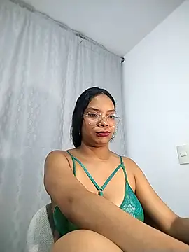 KATALINA SANTANA  online show from April 9, 2026, 12:21 am