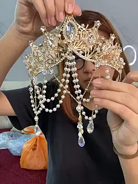 CrystalFairy007 online show from April 18, 2026, 4:16 am