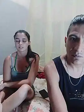 Rodrigohernan19 online show from May 3, 2026, 10:38 pm