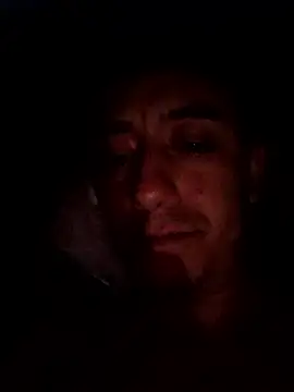 Snapshot of Hxzelmxnix chatting on January 7, 2026, 8:17 am Hxzelmxnix online show from January 7, 2026, 8:17 am