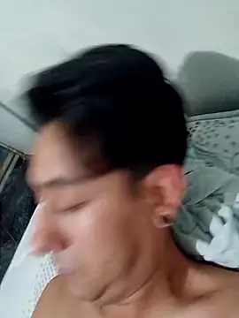 Hxzelmxnix online show from April 5, 2026, 5:48 am