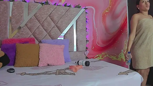 emily velvet   online show from March 2, 2026, 6:04 pm