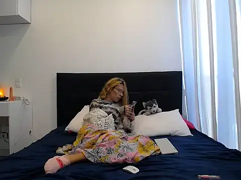 Snapshot of july_fucha chatting on February 26, 2026, 12:37 pm july fucha online show from February 26, 2026, 12:37 pm