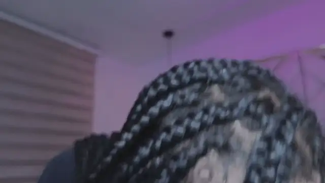 mia gatesvg online show from March 13, 2026, 3:02 am