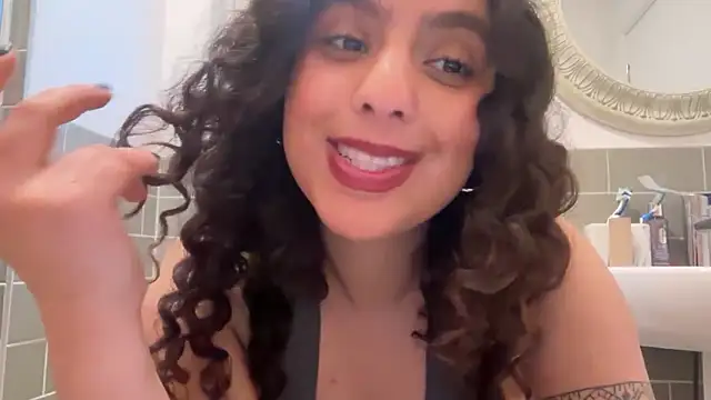 fayfay21xh online show from February 12, 2026, 4:46 pm