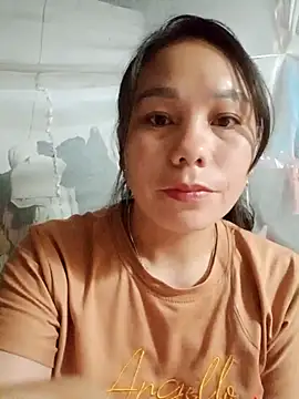 Snapshot of vanvan005 chatting on April 5, 2026, 9:45 pm vanvan005 online show from April 5, 2026, 9:45 pm