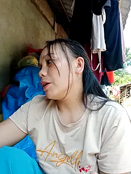 vanvan005 online show from May 16, 2026, 1:13 am