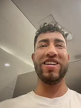 liam bronw online show from April 23, 2026, 9:06 pm