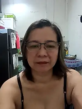 Snapshot of Olivia_74 chatting on January 18, 2026, 2:10 pm Olivia 74 online show from January 18, 2026, 2:10 pm