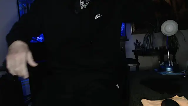 Snapshot of EspanolVato chatting on March 4, 2026, 9:37 am EspanolVato online show from March 4, 2026, 9:37 am