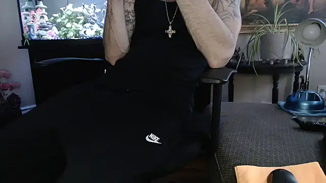 Snapshot of EspanolVato chatting on March 8, 2026, 11:08 pm EspanolVato online show from March 8, 2026, 11:08 pm