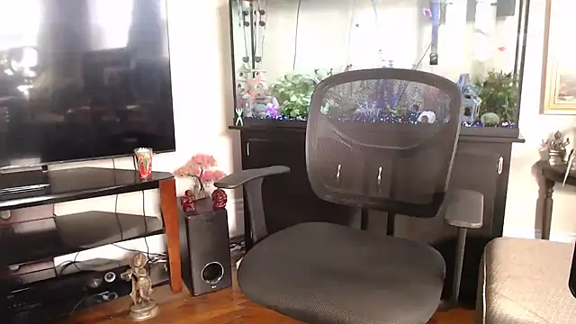 Snapshot of EspanolVato chatting on March 10, 2026, 8:47 pm EspanolVato online show from March 10, 2026, 8:47 pm