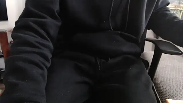 Snapshot of EspanolVato chatting on March 16, 2026, 8:46 pm EspanolVato online show from March 16, 2026, 8:46 pm