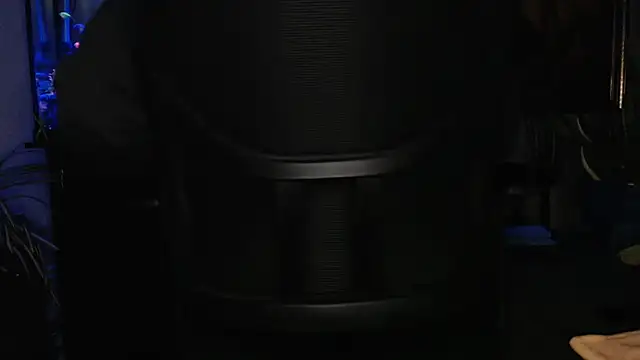 Snapshot of EspanolVato chatting on March 31, 2026, 9:10 am EspanolVato online show from March 31, 2026, 9:10 am