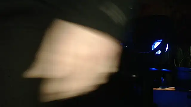 Snapshot of EspanolVato chatting on April 4, 2026, 10:13 am EspanolVato online show from April 4, 2026, 10:13 am