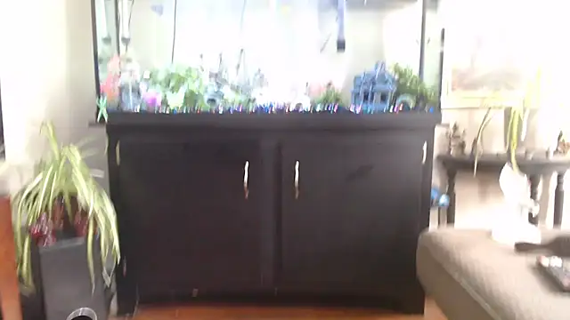 Snapshot of EspanolVato chatting on April 15, 2026, 7:58 pm EspanolVato online show from April 15, 2026, 7:58 pm