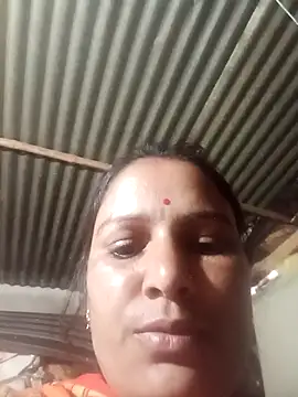 Hot hiuj online show from February 19, 2026, 2:57 pm